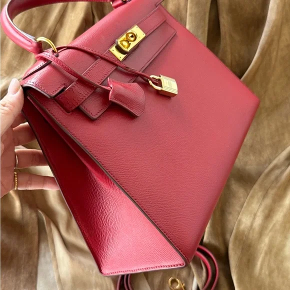 SOLD - HERMES Red Epsom Kelly 28 GHW - Picture 3 of 16